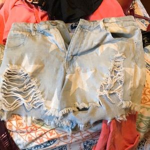 Shorts. Boom boom jeans